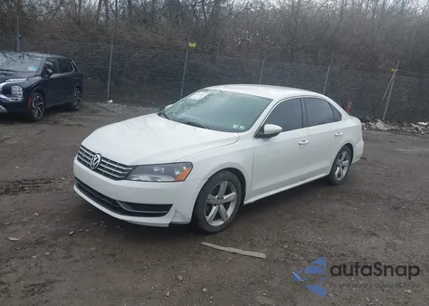 2012 Volkswagen Passat 2.5L Se из США, поврежденный, VIN 1VWBP7A37CC017707